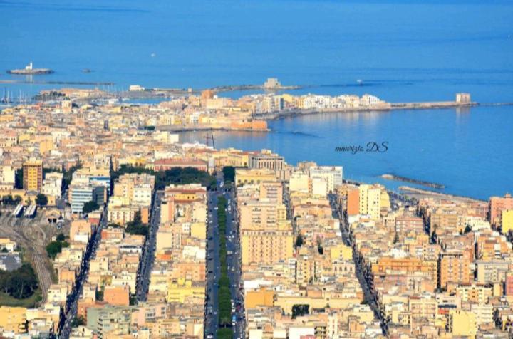 Appartamento Trapani Centro Luaran gambar